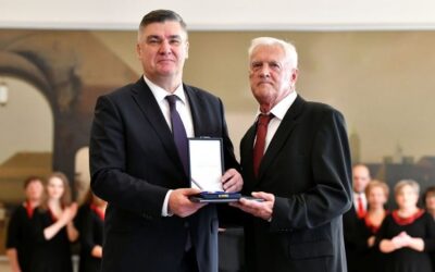 Odlikovanje za dugogodišnji predani trenerski rad na području hrvatskog ženskog košarkaškog sporta